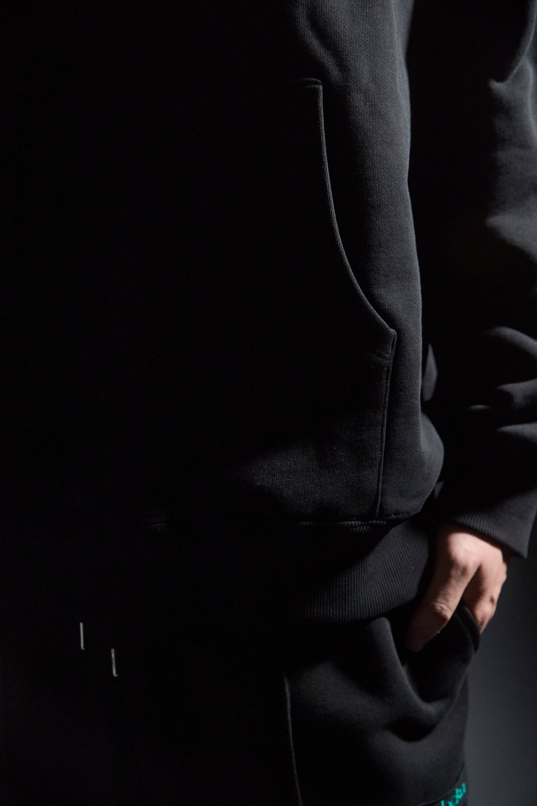 Logo Heavy Hoodie(BLACK)